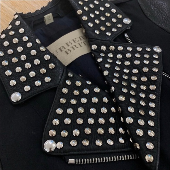 🔥BURBERRY LEATHER SLEEVE STUDDED TRENCH🔥 - Picture 4 of 8